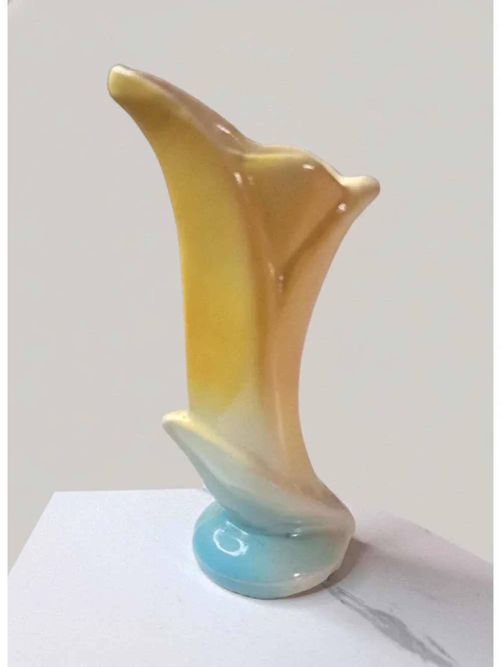 Vintage Shawnee Pottery Yellow Lily Bud Vase
